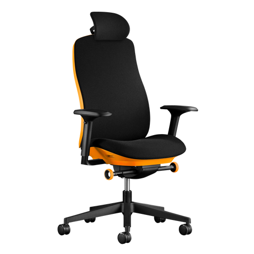 Ein Herman Miller Vantum Gaming-Stuhl in Helio-Orange von vorne gesehen.
