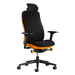 Ein Herman Miller Vantum Gaming-Stuhl in Helio-Orange von vorne gesehen.